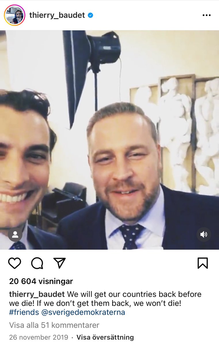 veolenes's tweet image. Meanwhile sitter Liberalerna och förhandlar om landets framtid tillsammans med Sverigedemokraterna.