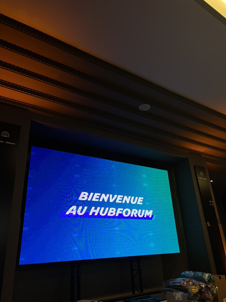 JirariNouhayla's tweet photo. 🎤On commence ce matin avec la conférence Club R Pay @HUBInstitute #mbadm #HUBFORUM #TransfoNum @FabienVersavau https://t.co/Ey0nHUYit7