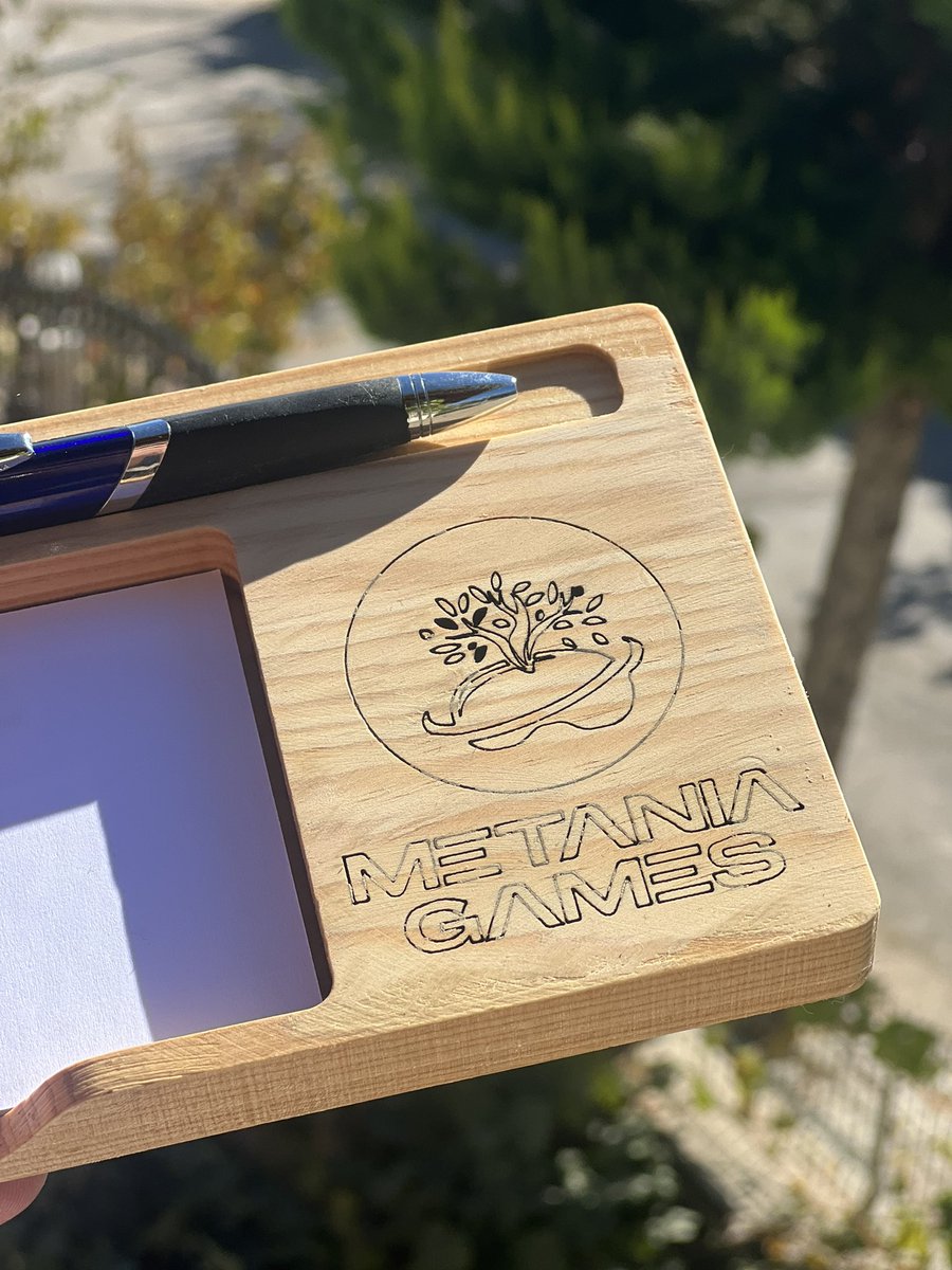 Small notes are now more meaningful with Metania <a href="/MetaniaGames/">Metania Games</a> @metaniacomm #NFT #fanart ❤️