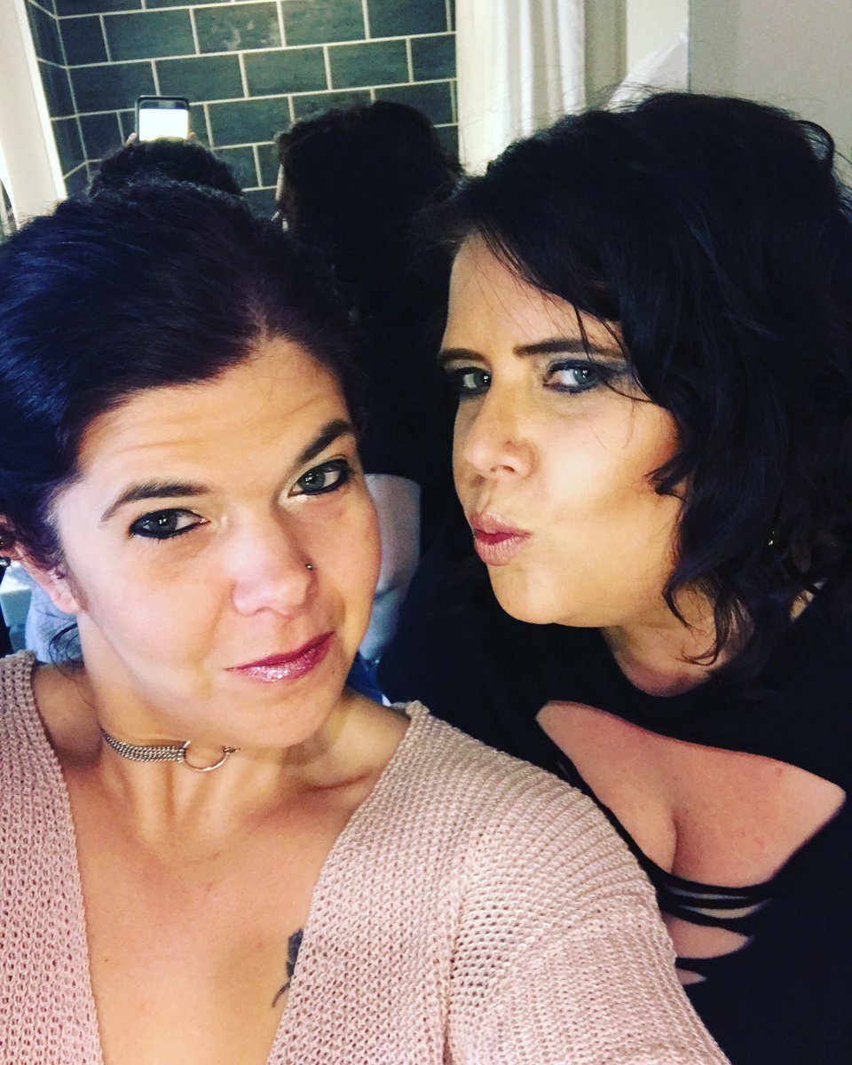 tinacowan's tweet photo. Happy birthday to my sister/best friend @ayvonnecato  !!!! 🎊🎂🎉❤️ I can’t imagine going through this life without you , you’re the icing to my cake 🎂 have a wonderful day ! Can’t wait to celebrate with ya !! https://t.co/1F5bGjxfgU