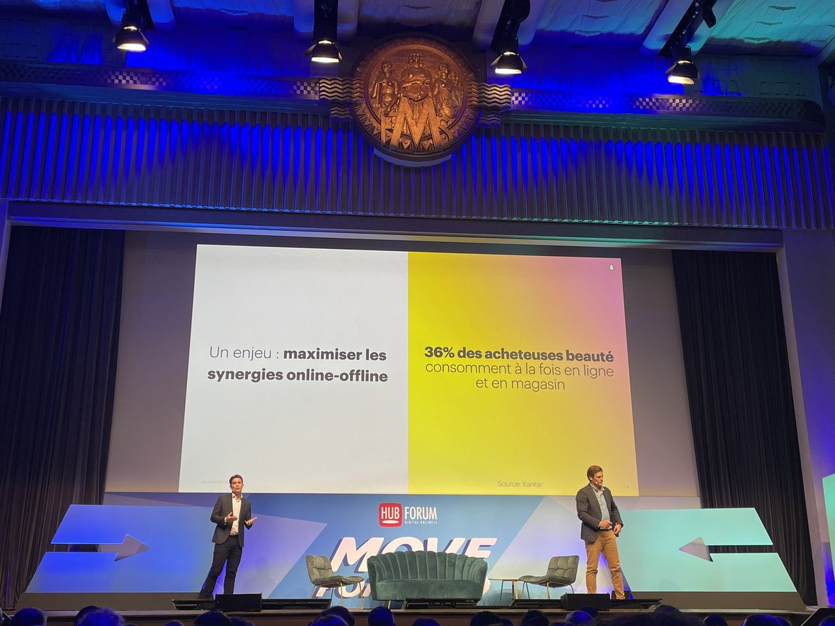 L’Oréal x Snapchat 👇📱
« Il est important de retrouver l’expérience physique, dans l’expérience en ligne. » 
<a href="/VincentMontet/">Vincent MONTET</a> <a href="/wtaranoff/">Wladimir Taranoff 🧩🔑</a> <a href="/ArnaultChatel/">Arnault Chatel</a> <a href="/HUBInstitute/">HUB Institute</a> #mbadmb #marketingdigital #TransfoNum