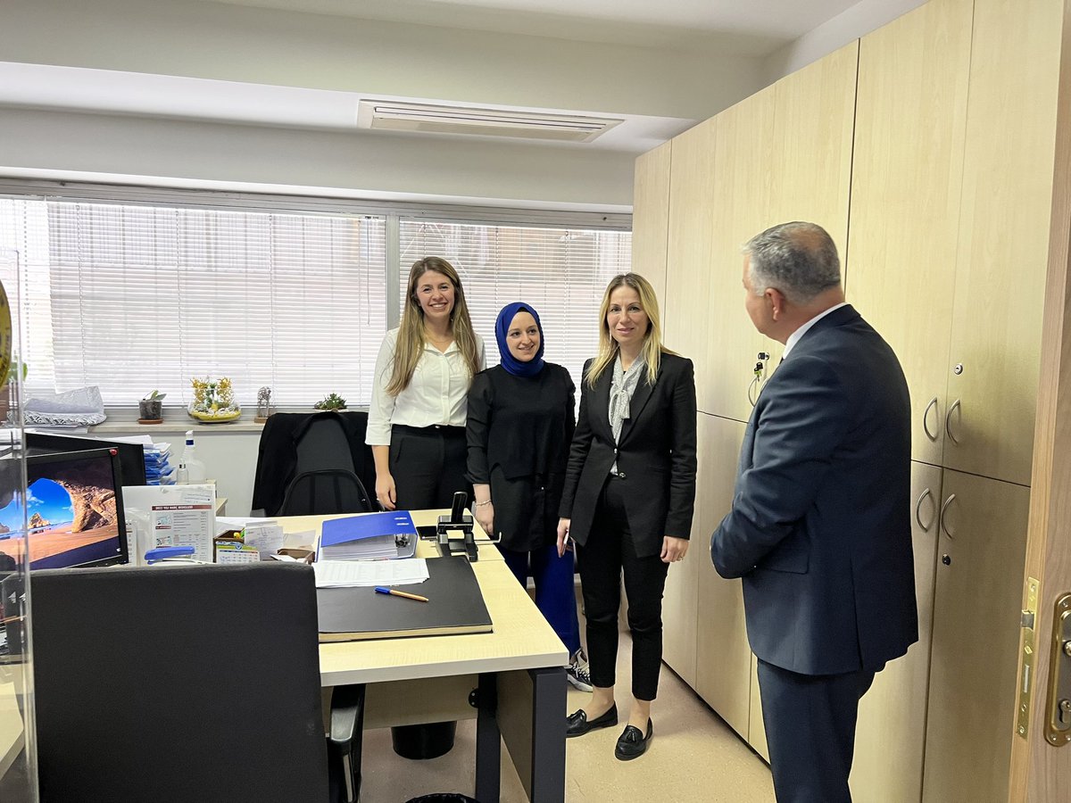 Çankaya İlçe Nüfus Müdürlüğümüzü ziyaret ederek  Müdürümüzden çalışmalar hakkında brifing aldık.Ayrıca personellerimiz ile tanışıp onlarla kısa kısa sohbetler ederek  fedakarca gayretleri ve hizmetleri için teşekkür edip, başarılı çalışmalarının devamını diledik.   <a href="/CankayaNufus/">Çankaya İlçe Nüfus Müdürlüğü</a>