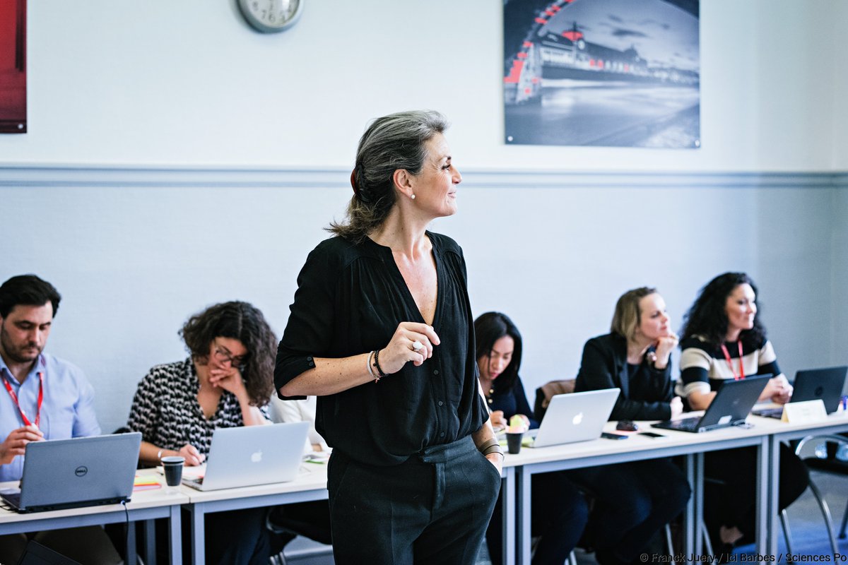 Prochaine rentrée le 30 mars 2023, pour s'informer sur l'Executive master management des médias et du numérique, réunion d'info en ligne le 22 novembre >> pages.sciencespo.fr/2022-evt-ri-em…