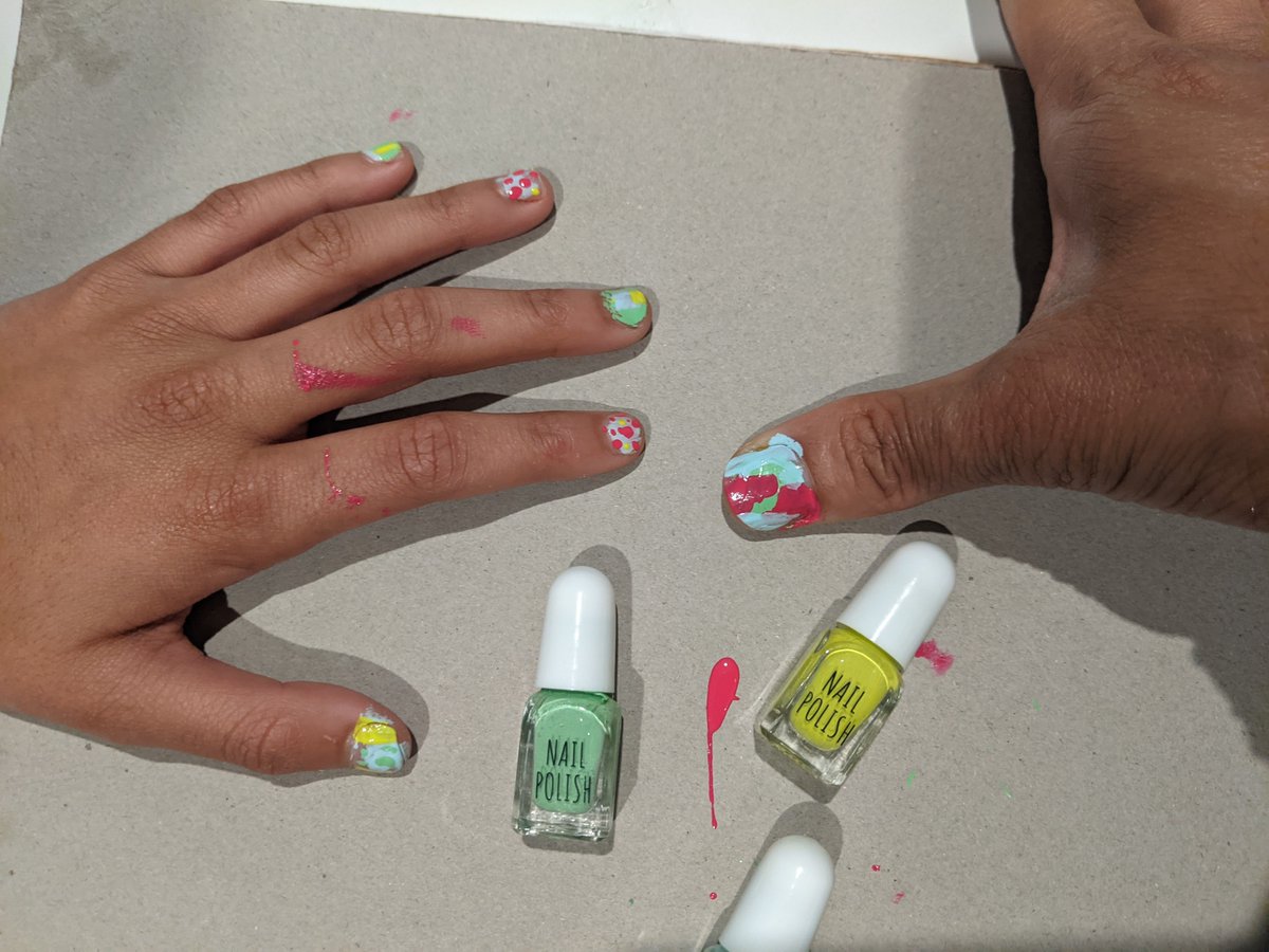 Kaushik_kc's tweet photo. Nail polish training to papa.....trial class and completed lesson... https://t.co/zBSlLjE5zo