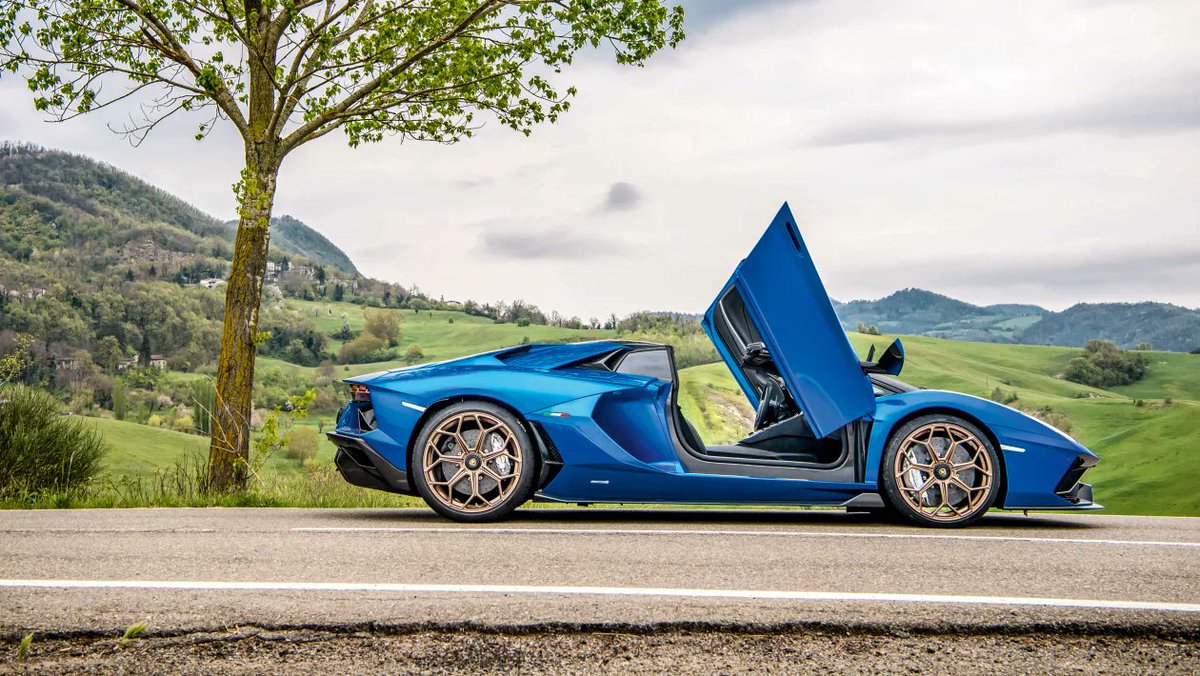 crankandpiston's tweet photo. #Lamborghini #Aventador #Ultimae 2022 review
https://t.co/YvzyQJZwfg https://t.co/v8qyvcZOqW