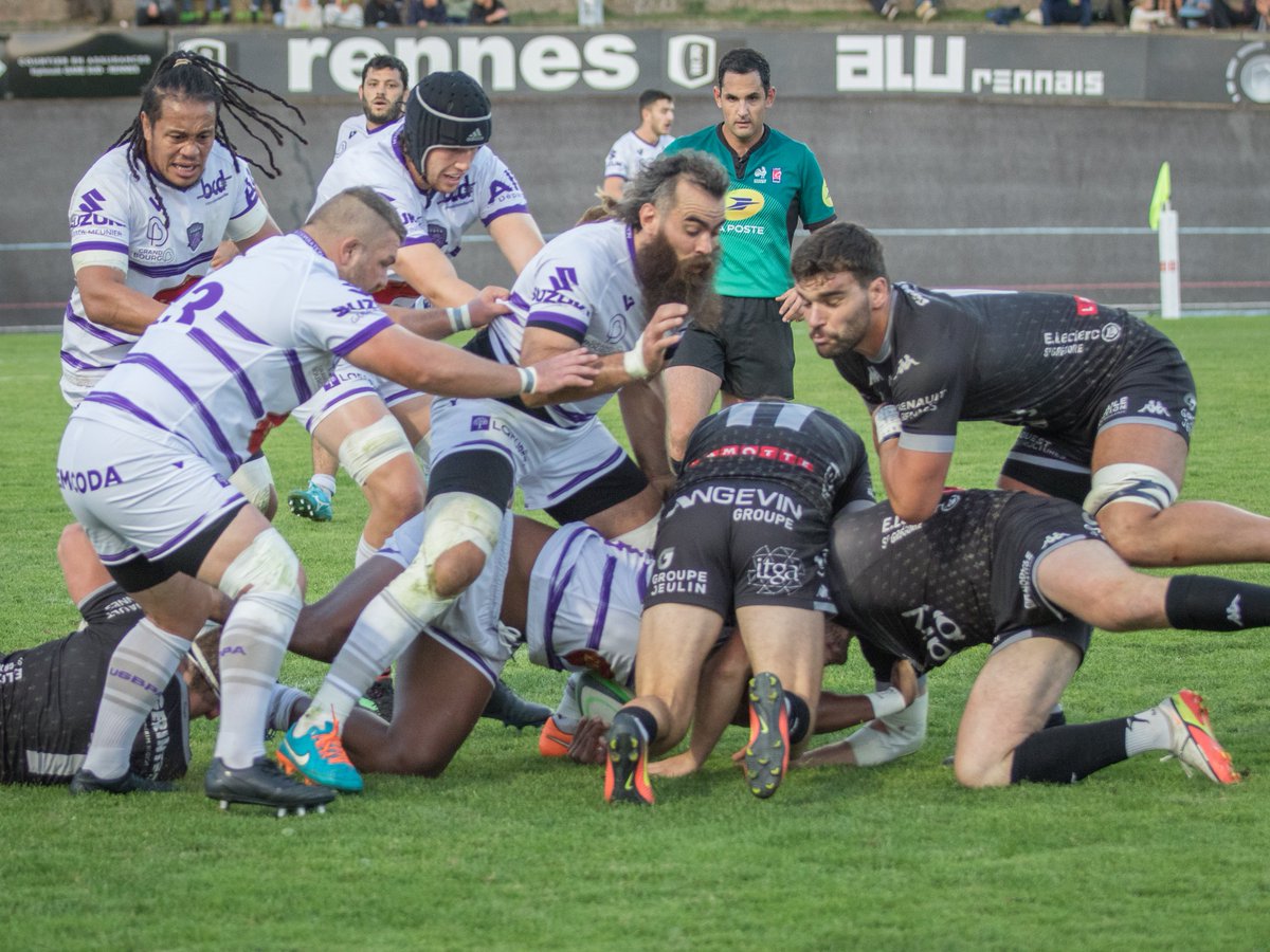 USBPA_Rugby's tweet photo. 📸 Retrouvez quelques photos de la victoire des Violets face Rennes samedi dernier (©️ Dominique Deblaise) ! Nouvel objectif cette semaine : la réception du RCHCC vendredi soir à 19h30 ! 

🎫 https://t.co/io7sFF5mvf

#BressansEtConquérants 
#AllezViolets https://t.co/7mZfk8pqqY