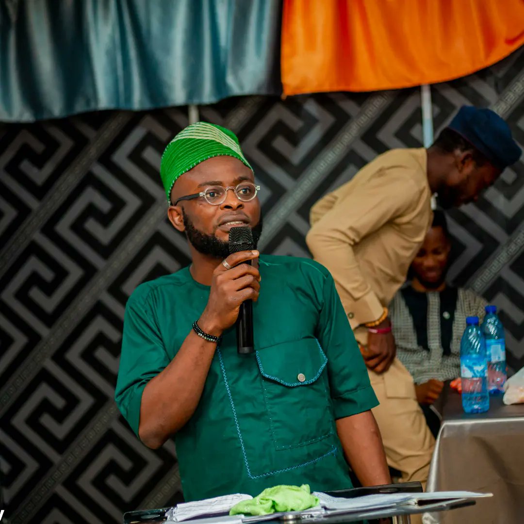 raczone2oyo's tweet photo. DAY 1 FACILITATORS 

Seasoned Speakers 

#theelevationjourney 
#scaleup 
#raczonek https://t.co/3wz2gofB1w