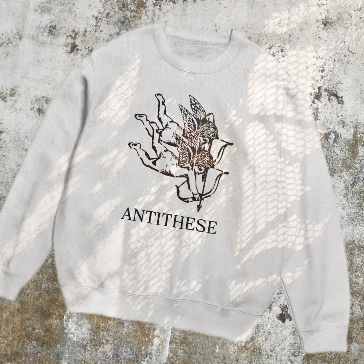 ANTITHE16141170's tweet photo. 新作スウェットご購入頂きました！
オーバーサイズで可愛く着て下さっております🍁

ユニ��ックス　¥4,171

◼️ショップはこちら😃
https://t.co/anFHUodYen

#スウェットコーデ #パーカー #秋服コーデ #古着 https://t.co/Bs80GYyIJT