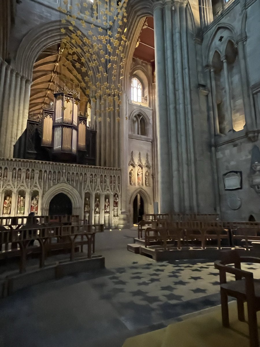 Ripon Cathedral tweet media