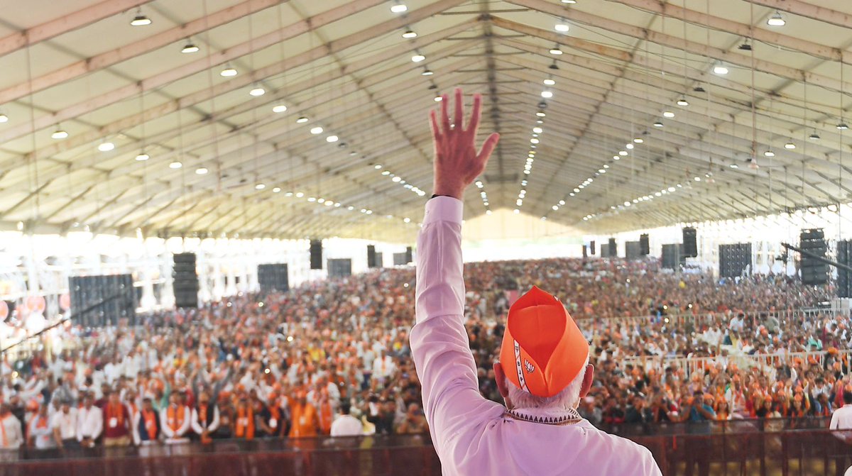 PM Narendrabhai Modi meets Bhardwajs, Maniars, Shuklas in Rajkot