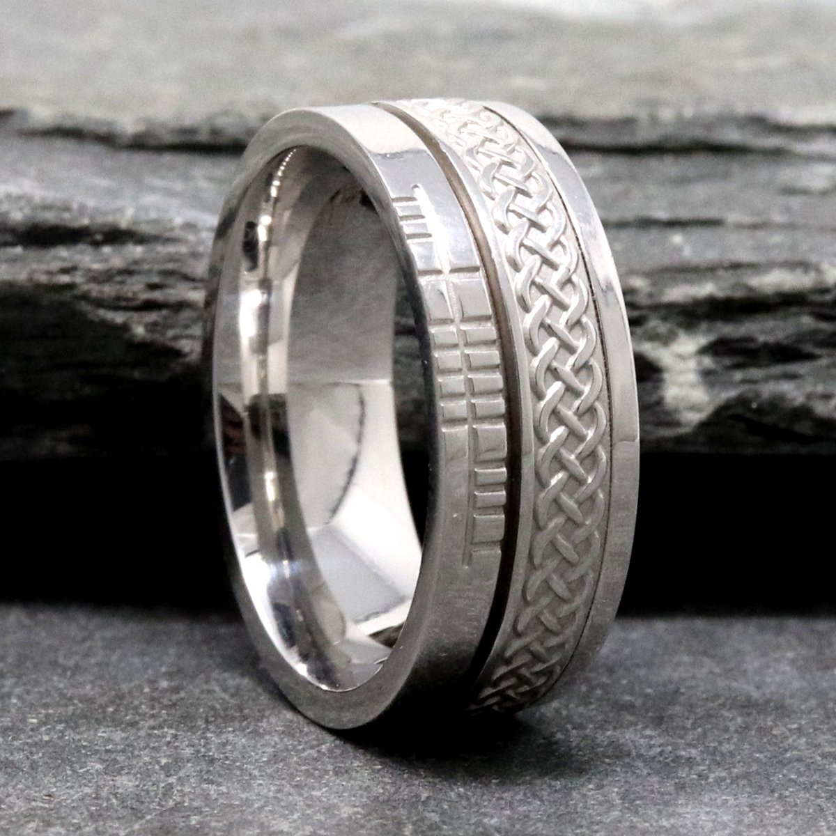 IrishRings's tweet photo. Celtic Knot White Gold Band. Inscribed with the word "Faith" in ancient Irish Ogham script. #celticjewelry #irishjewelry #madeinireland #celticknot #ogham #weddingrings Buy at https://t.co/HTry2CNO9o https://t.co/JdvDhuomZ5