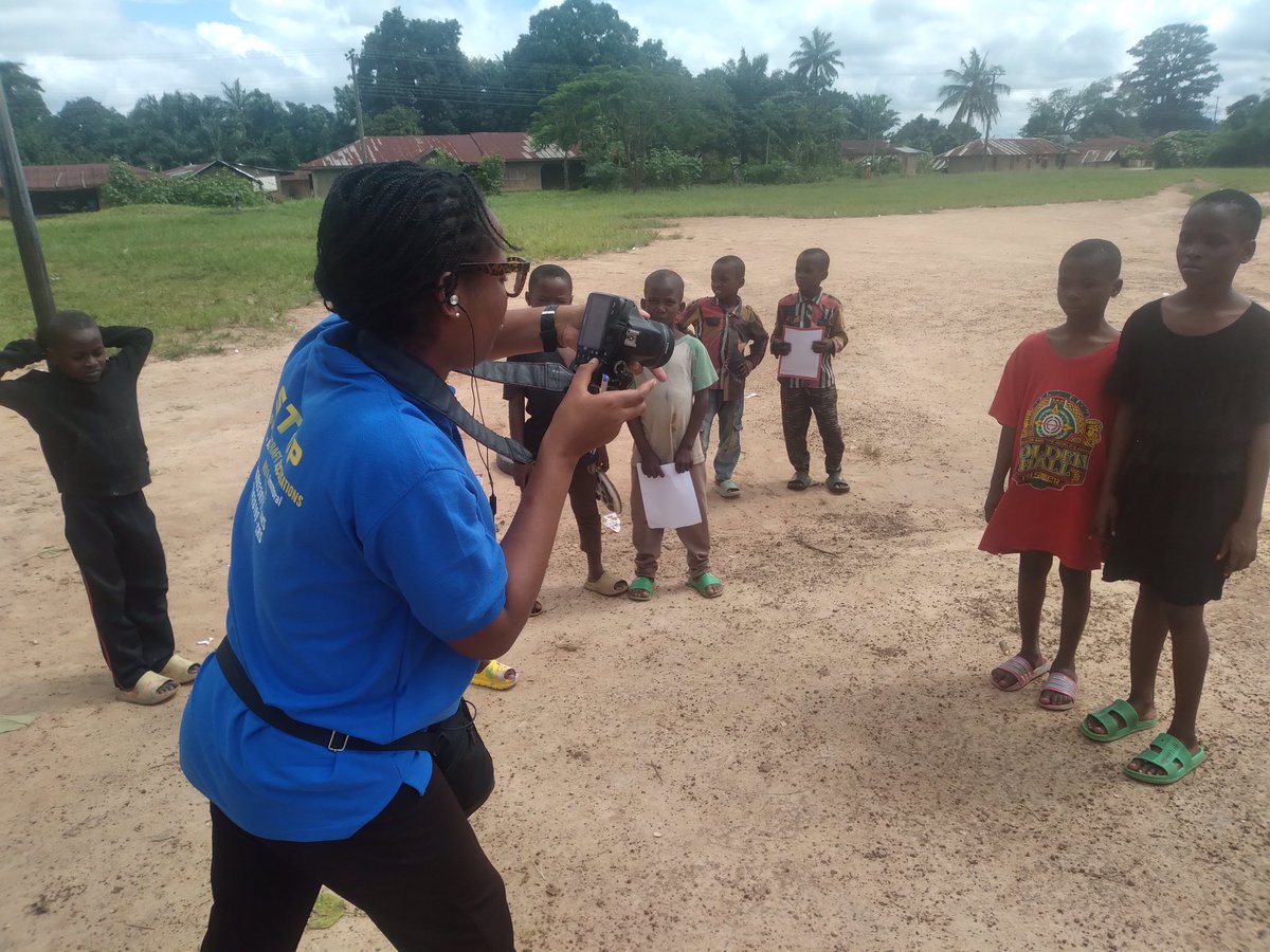 ZRonami's tweet photo. The children speak the same language. The child message collection in Bekwarra Local government area ( Afrike 2, Adache and Akarabah).
#Localrightsprogramme
#ActionaidNigeria
#childmessagecollection https://t.co/jkmUiQYPEZ