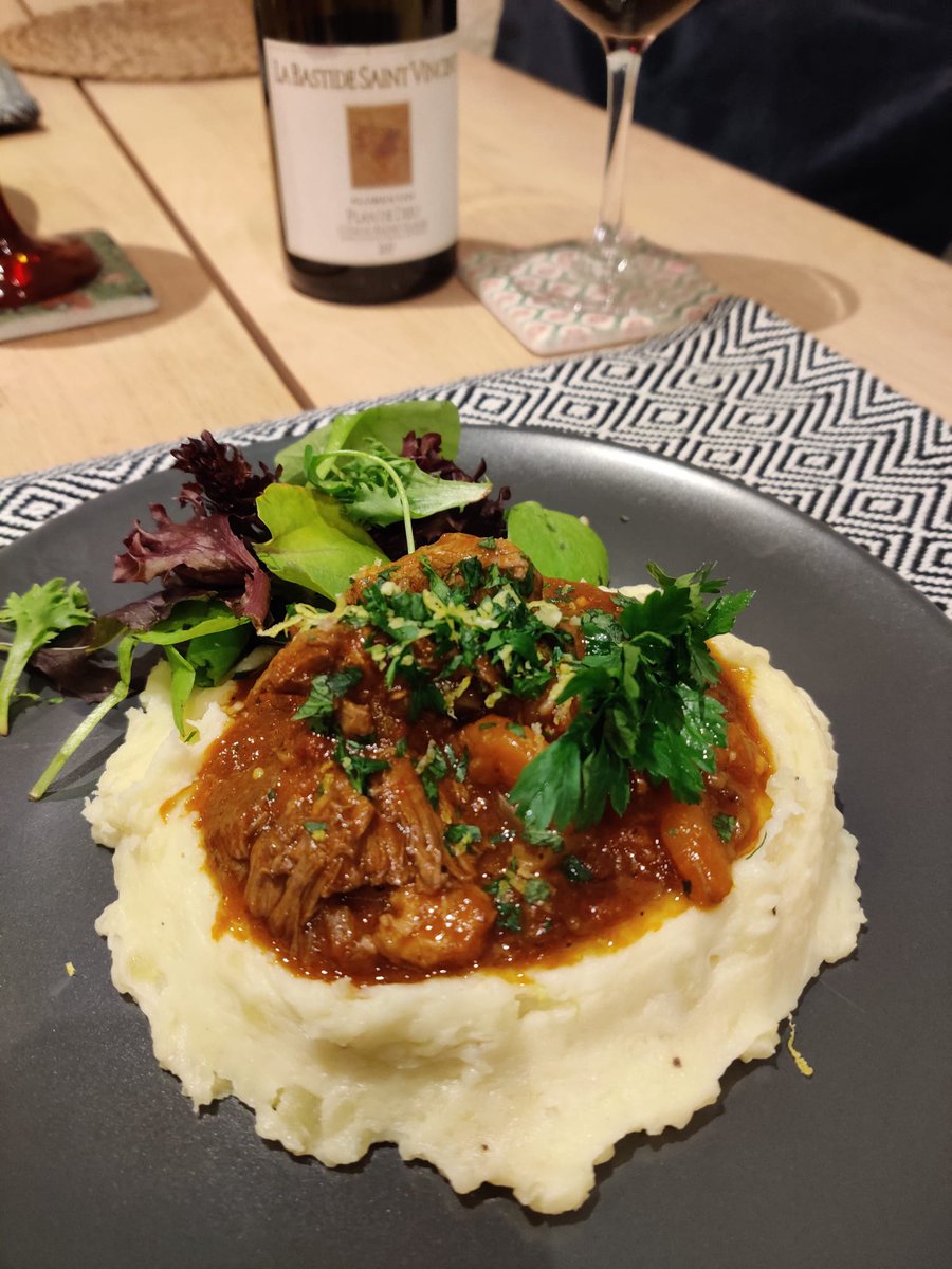 gilligansfarm's tweet photo. Since we have an amazing 10% OFF SALE running on our Osso Buco, we decided to share a tried and tested 10/10 recipe with you all ! ๐
https://t.co/ocEQ9SeipC
#GilligansFarm #ossobuco #recipe #dinner #supportlocal #explore https://t.co/LQ9apPgHNZ