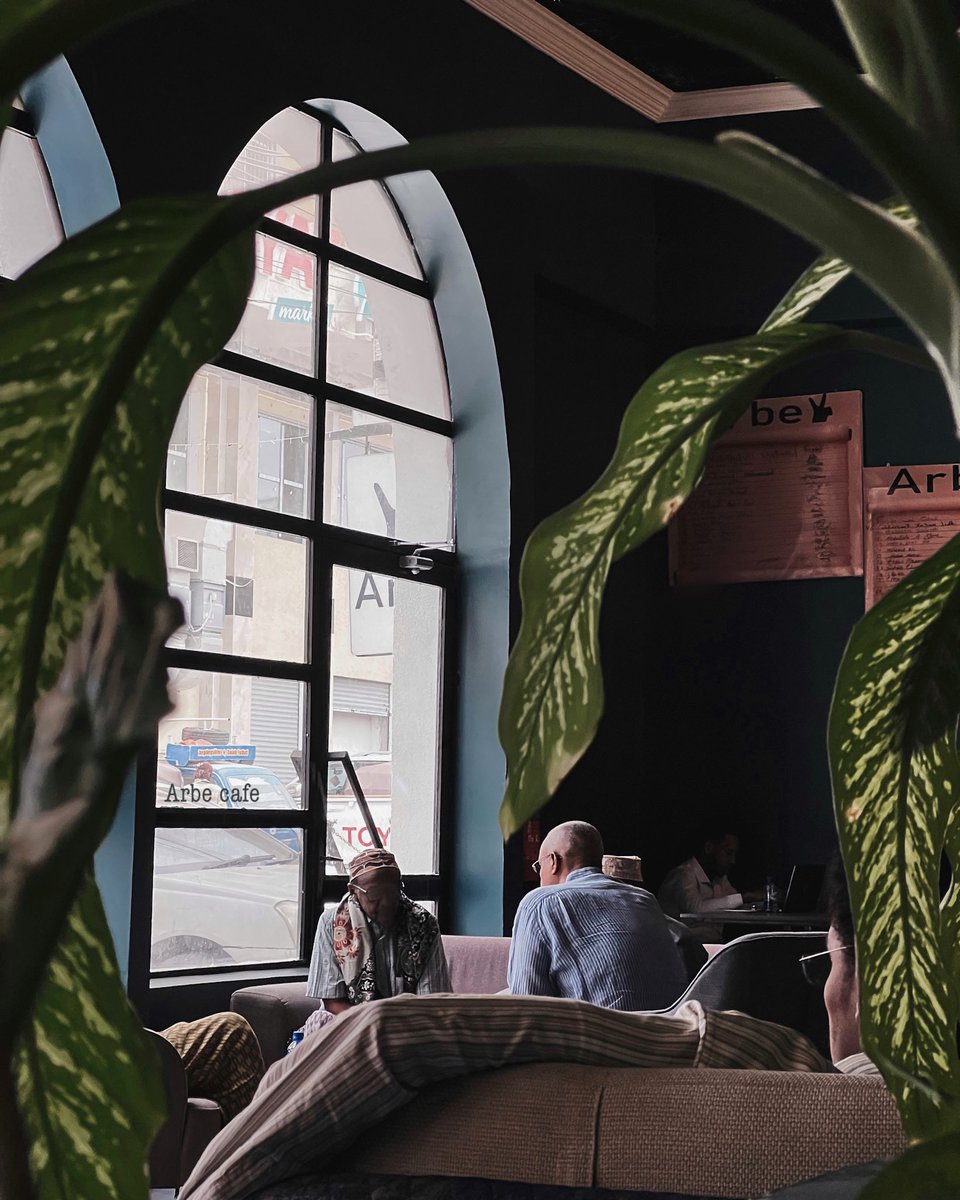 Arbe_Cafe's tweet photo. For every headache, there's coffee.
And for every meet-up, there's a place. ✨

@Arbe_Cafe 
#Mogadishu https://t.co/9gvU3Xdqwu
