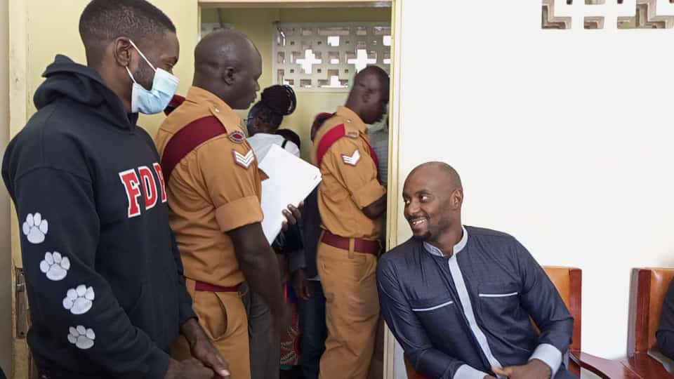 DavidLRubongoya's tweet photo. After spending close to one month in detention following his abduction and torture, our comrade @MotivKasagga has been granted bail this morning. Very glad to note that he still as solid as rock! Grateful to the legal team for the great work. 
#BringBackOurPeople https://t.co/w7td5zDACR