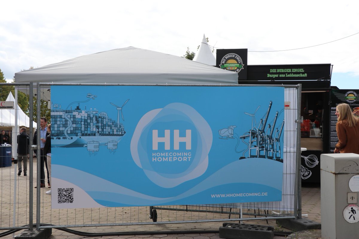 seaclearproject's tweet photo. Friday, 30 September, was a day full of activities and outreach events for the #SeaClear๐ Team. The @FraunhoferCML team participated at the Homecoming Homeport, organized by the @PortofHamburg . Here are some images from the event.
#RobotsHelpingEarth #innovation https://t.co/6g9KVsQYvD
