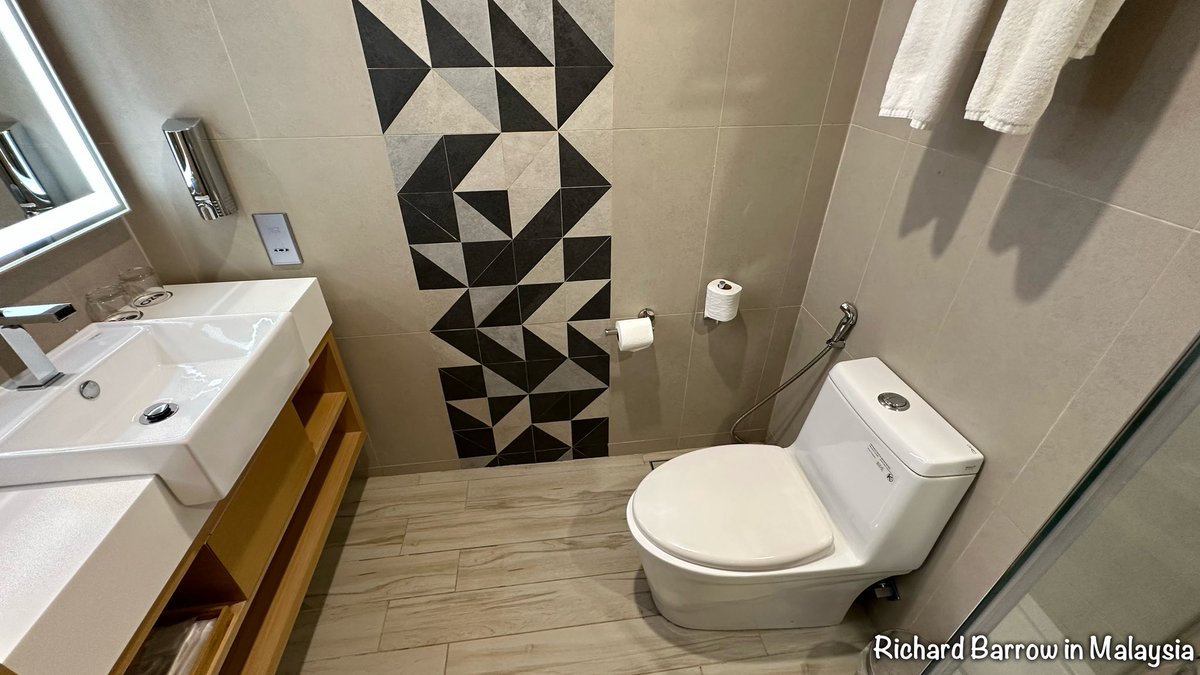 RichardBarrow's tweet photo. This is the room I’m staying in at OZO George Town Penang. Very comfortable with some great views. I particularly like the plug sockets that can take Thai plugs. No need for an adapter. I will be staying here for two nights. Tomorrow I will have a one day tour of the Island. https://t.co/WMFPLcGstr