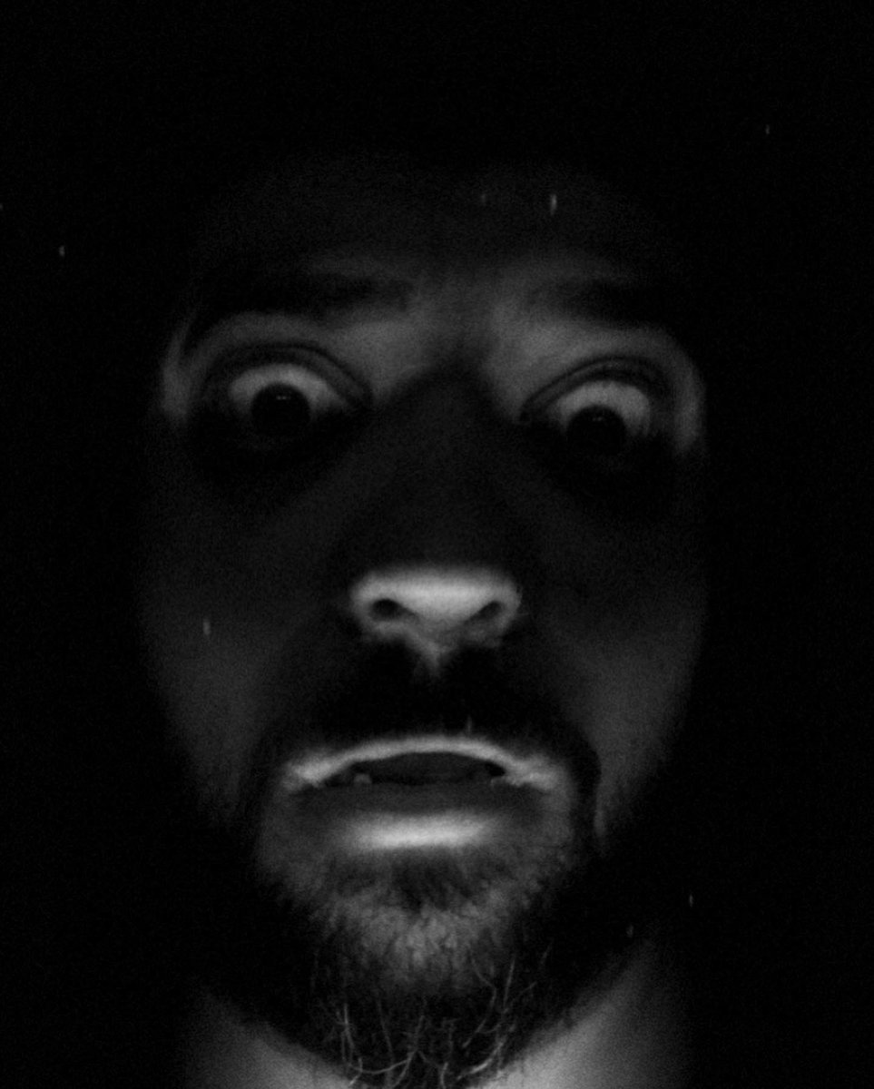 RockRialto's tweet photo. Como os tenemos abandonados #rialters, hemos pensado que os gustaría saber que daremos un concierto bastante terrorífico el sábado 29 de octubre 🎃
1️⃣lo que pensais que vais a ver
2️⃣ la cara que se os va a quedar
Habrá premios al mejor disfraz y al famoso concurso rialter
🧛♂️🧛♀️ https://t.co/jk2HJymy4n