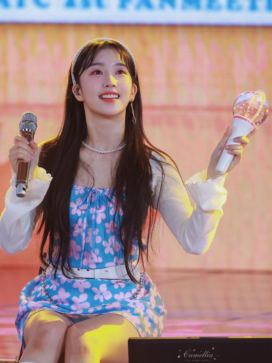 Camellia_0313's tweet photo. 221009 

#스테이씨  #수민 #STAYC #SUMIN
@STAYC_official https://t.co/nndrBKAzQJ