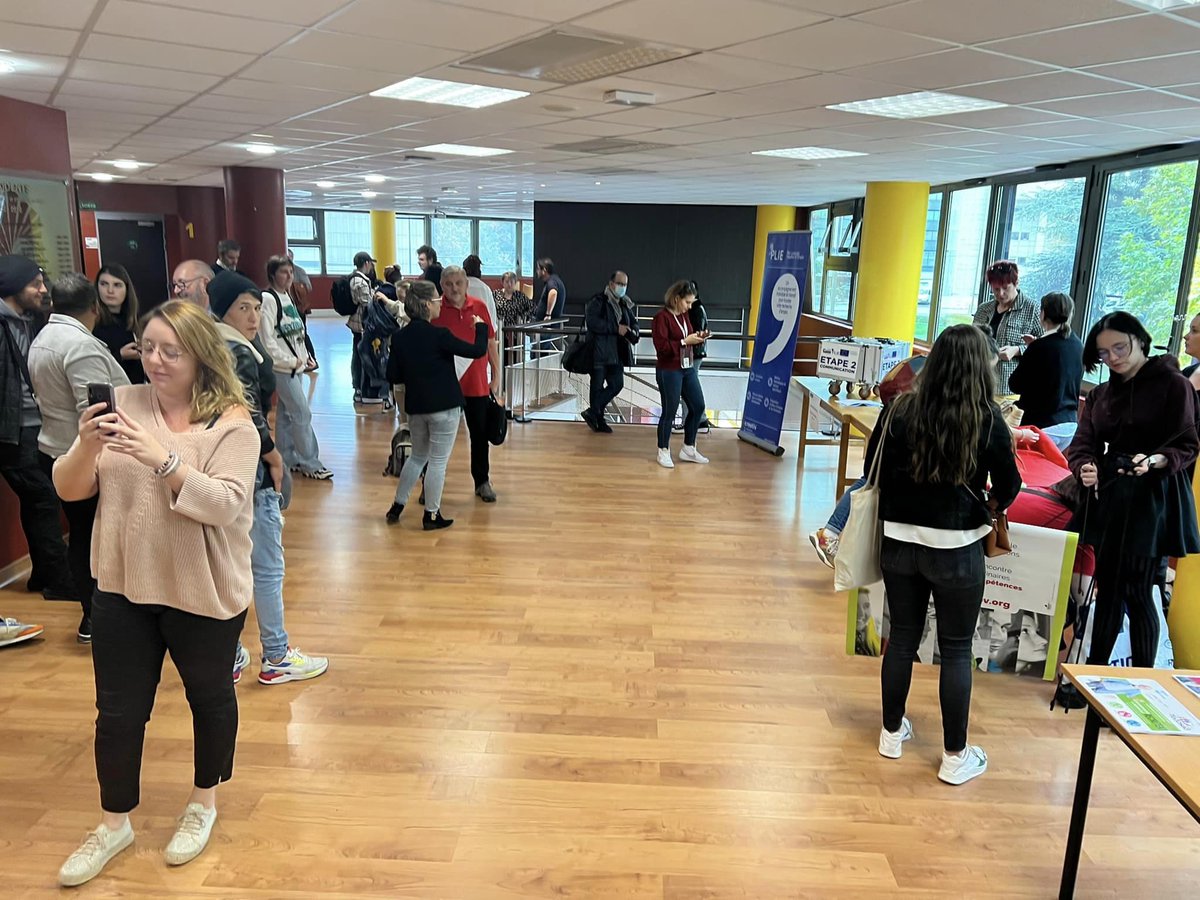 CREMiloDijon's tweet photo. j'ai pu participer au forum de l’insertion et des solutions, organisé par @CD_CotedOr et les membres du SPIE, le 06/10. Un grand moment d'échange avec les jeunes sur la place du travail dans leurs vies. De quoi remettre nos actions en perspectives !
#MissionLocale #jeunes #Emploi https://t.co/1GYmV2Br2f