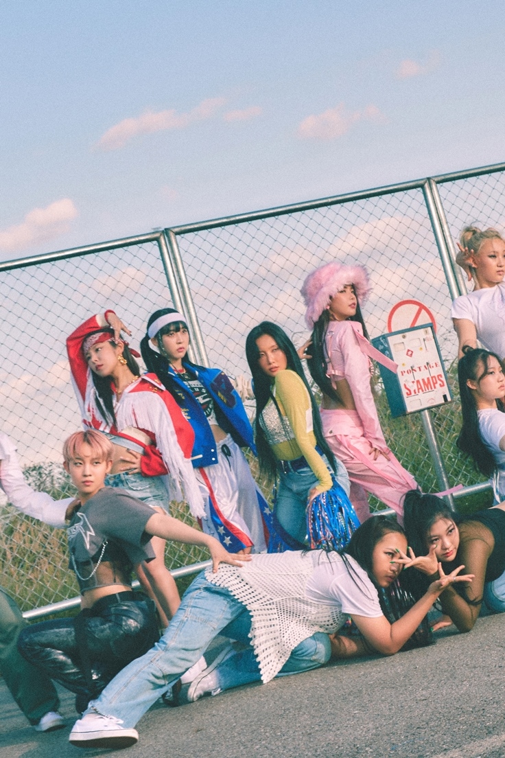 goddessmamamoo's tweet photo. 멜론 매거진 ILLELLA (일낼라) MV 촬영 현장 포토
#MAMAMOO #마마무 #MIC_ON #ILLELLA https://t.co/7hsAV8siNV