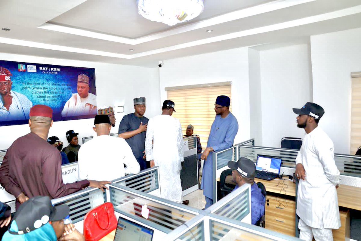 dikko_radda's tweet image. I was delighted to visit the @BatKsmCallCen call center in Abuja yesterday. The visit has gingered my zeal towards investing more in the younger generation when coming to power &amp;amp; promise to partner and attract more people to vote for Asiwaju and Kashim at the general elections.