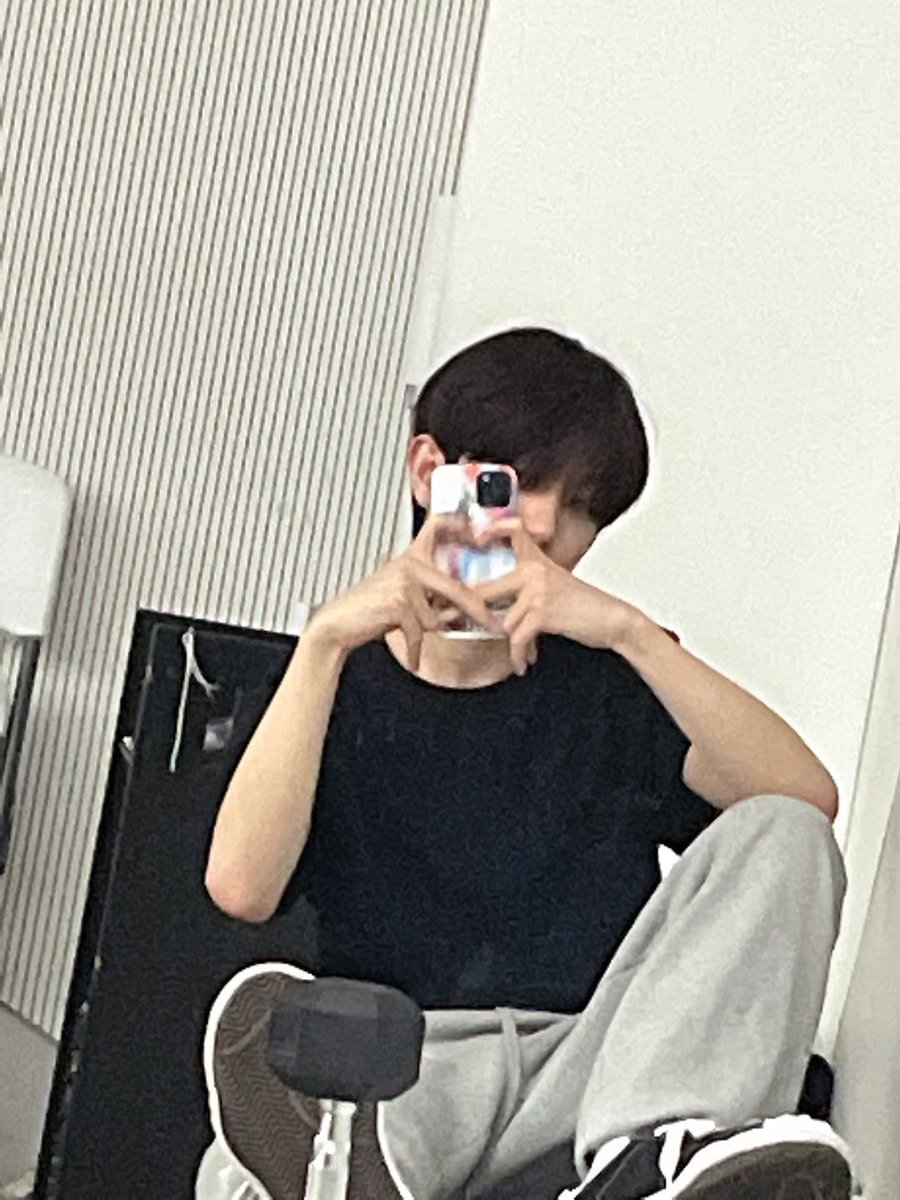 🧸 Teddy 💙 red hair Yeosang enthusiast ❤ tweet media