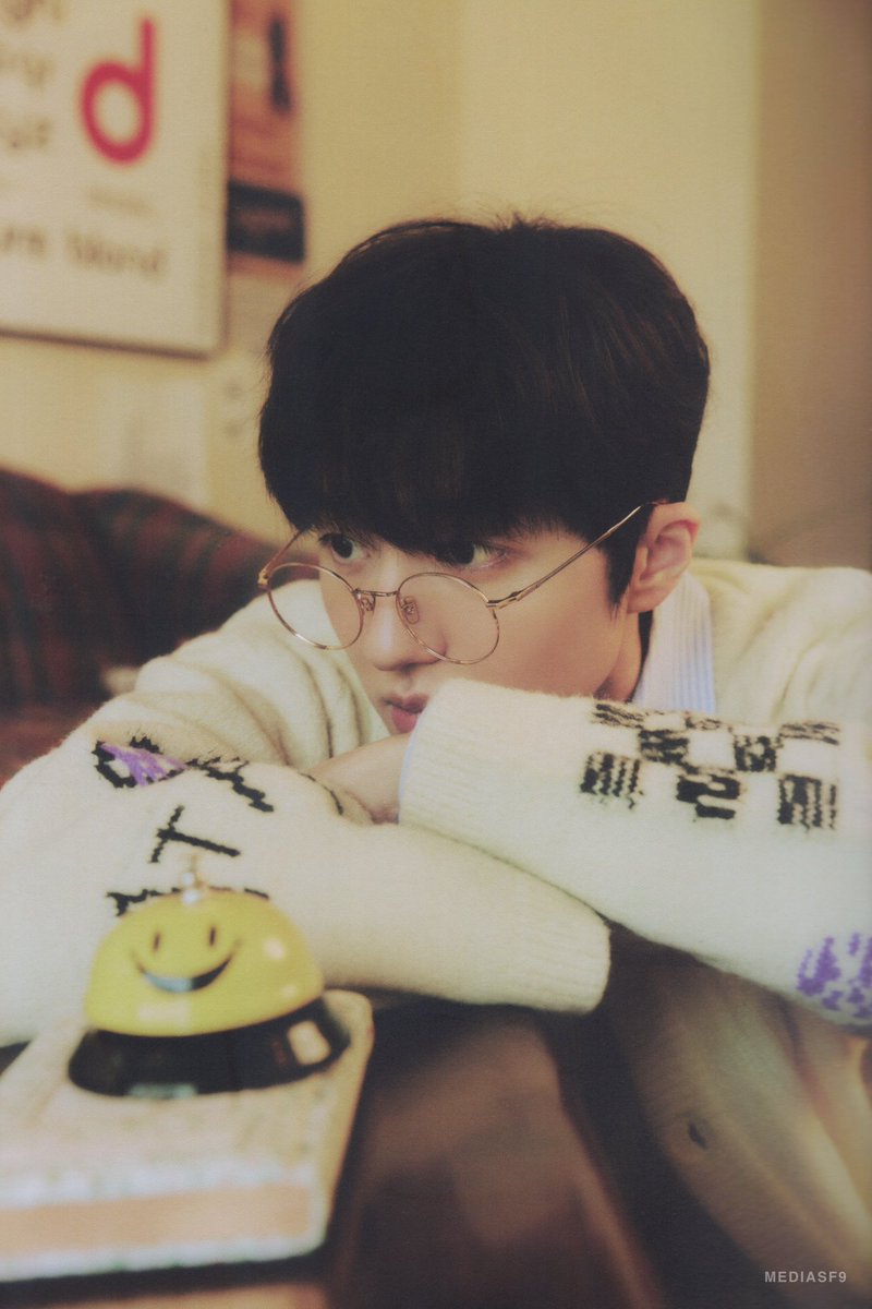 mediasf9's tweet photo. #SF9 #찬희 #CHANI https://t.co/fO8EbHWOBn