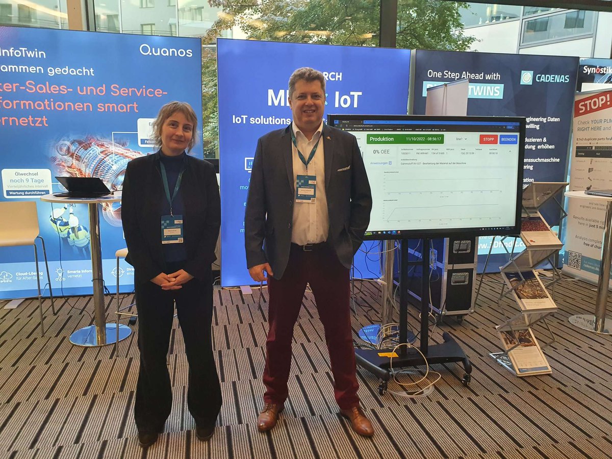 ComarchTech's tweet photo. 13. Deutscher Maschinenbau-Gipfel in #Berlin is already on! 🔥
Our IoT experts Patricia Kriszt and Jarosław Widórek are here ready to present Comarch's IoT solutions for #industry40 using live demos:
🔹Comarch MES
🔹Comarch Asset Tracking

📍  Booth #15 
 https://t.co/P0KypHppEh https://t.co/n1y4yWQTEg