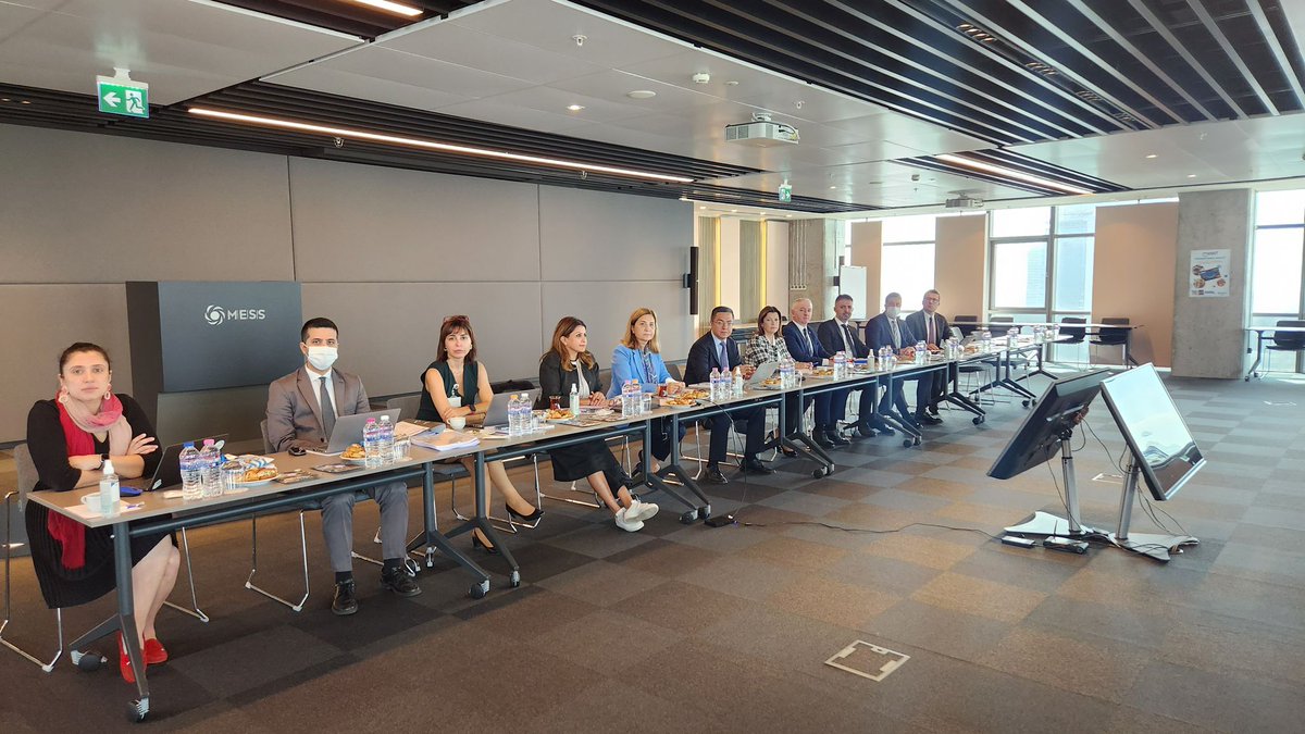 Sendikamızın MESS ile yürüttüğü Erdemir işyerimizin 29.Dönem TİS görüşmelerinin ilk toplantısı bugün yapıldı.Toplantıda  yapılan müzakereler sonucu 20  madde sendikamızın teklif ettiği şekilde kabul edildi.Bir sonraki toplantı 3.11.2022 Tarihinde İstanbulda yapılacaktır.