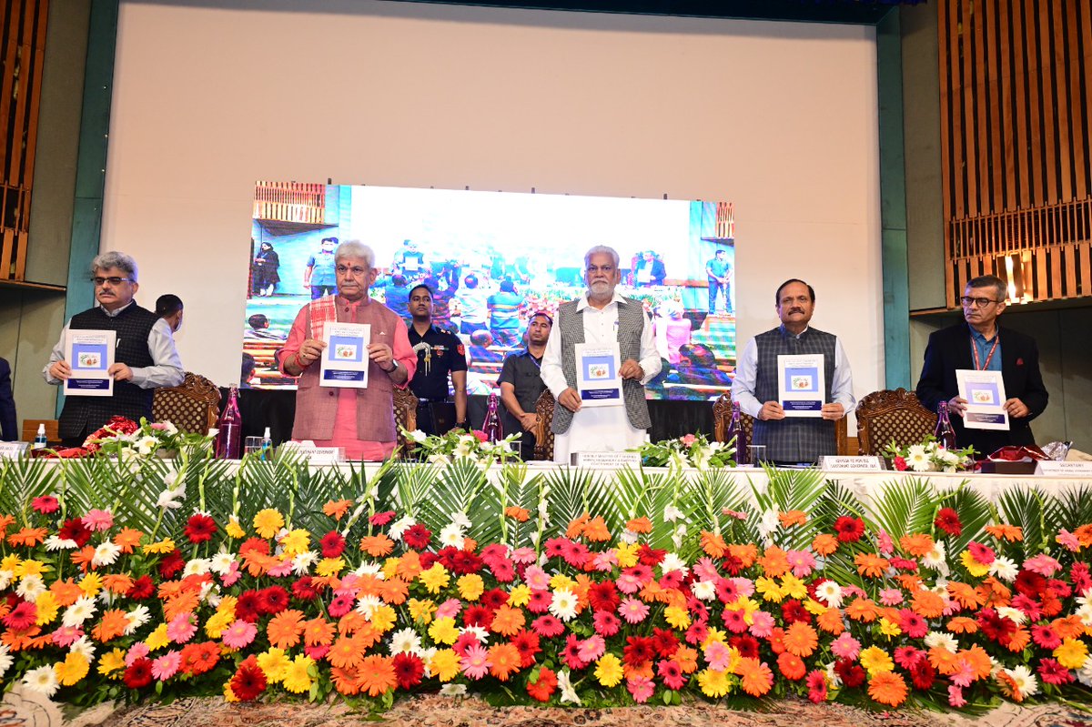 JK_NRLM's tweet photo. Union Minister for Fisheries, Animal Husbandry and Dairying @PRupala ji &amp; Hon'ble LG shri @manojsinha_ ji launches A-HELP initiative which is a convergence between AHD  and JKRLM.@indukanwal
@MoRD_GoI
@AtalDulloo @mandeep082 @mopr_goi @Dept_of_AHD @Min_FAHD @girirajsinghbjp @ANI https://t.co/UFM4d1I5zV