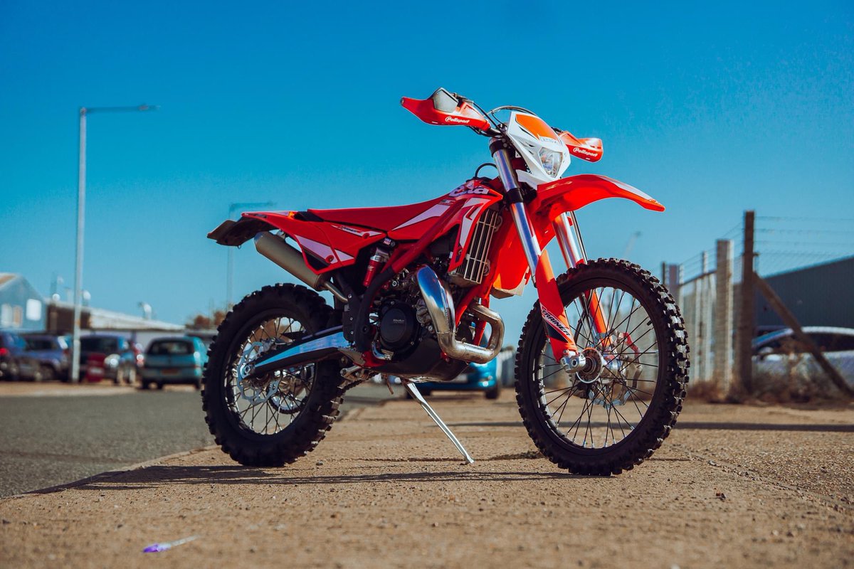 superbikewh's tweet photo. This Beta XTrainer 300cc road legal motocross bike has just arrived with us.
#suzuki #motorcycle #motorbike #superbikewarehouse #superbike #sbwh #greatyarmouth #norwich #lowestoft #norfolk #eastanglia https://t.co/kU160SRx1N