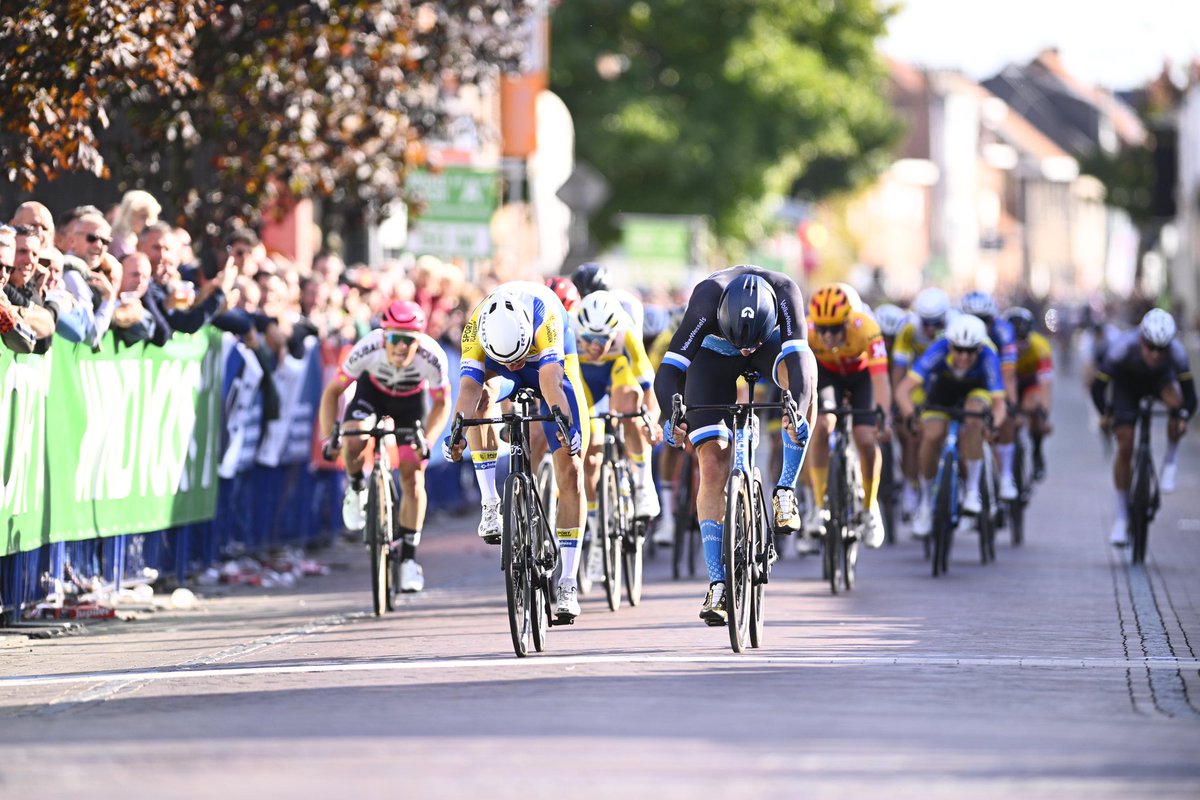 VolkerWessels Cycling Team (@ctvolkerwessels) on Twitter photo Photofinish! ๐ธ
Coen Vermeltfoort sluit het geweldige VWCT-seizoen af met een๐ฅplaats in de Sluitingsprijs Putte-Kapelle #alsteamsterk
๐ฆ
๐ธ <a href="/schaal_sels/">Karakterkoersen.be</a> Photofinish! ๐ธ
Coen Vermeltfoort sluit het geweldige VWCT-seizoen af met een๐ฅplaats in de Sluitingsprijs Putte-Kapelle #alsteamsterk
๐ฆ
๐ธ <a href="/schaal_sels/">Karakterkoersen.be</a>