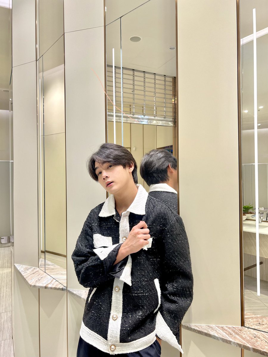 ไม่อยากเจ็บใจต้องมารักกับผม
IG:chino_phichit
#chinophichit