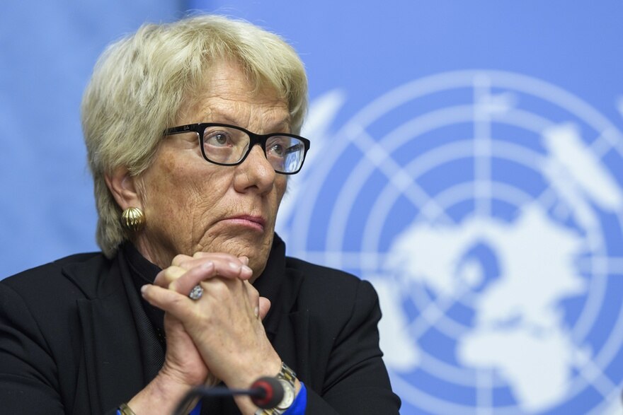 RSIonline's tweet photo. 𝗖𝗟𝗜𝗖𝗛𝗘́
Carla Del Ponte, Carlo Chatrian, Juan Pablo Escobar e Carlo Lucarelli: saranno loro gli ospiti della seconda puntata di Cliché. Il tema di questa sera? La fuga!

#12ottobre | 21:55 | LA 1 https://t.co/A69UG8MO3z