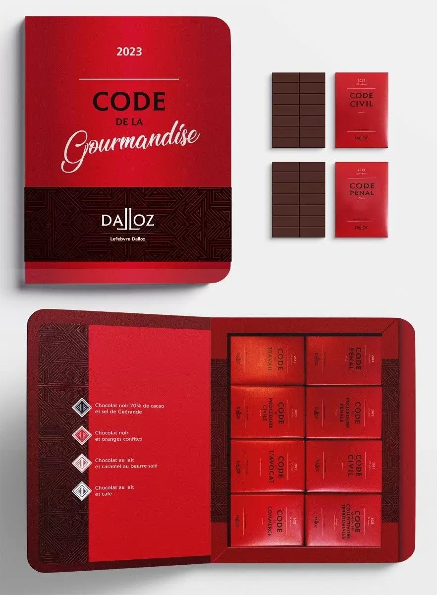 Aujourd'hui, Dalloz lance son Code de la gourmandise 2023 à l'effigie de ses célèbres Codes. Made in France, celui-ci propose 16 mini-tablettes de chocolat  : fleur de sel, orange, caramel beurre salé &amp; café !