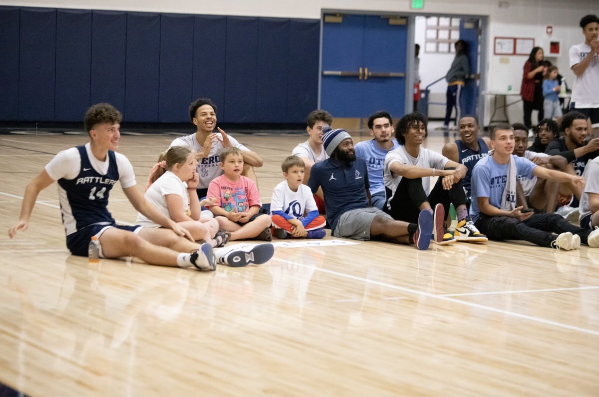 We had a great turnout on Sunday evening for the 2022 Meet The Rattlers event. We Thank all of the fans that came out to support and an even for the ones that couldn’t make it we can’t wait to see you pack the gym this year! It’s going to be a great season. #OJC