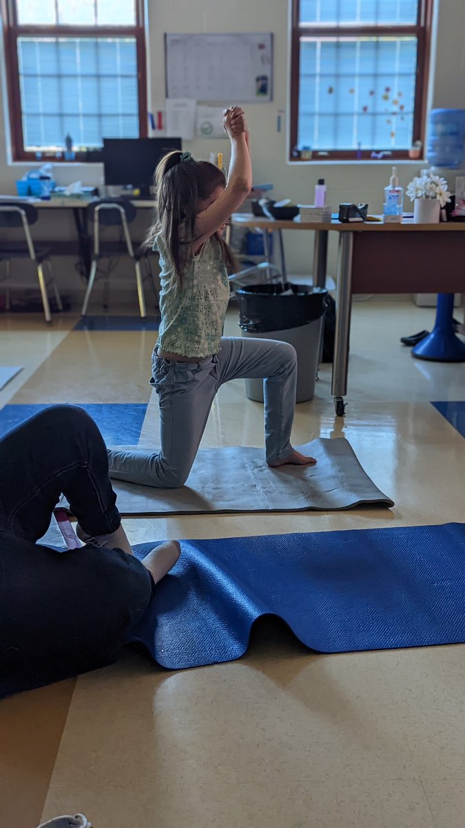 Lauren Stone tweet media