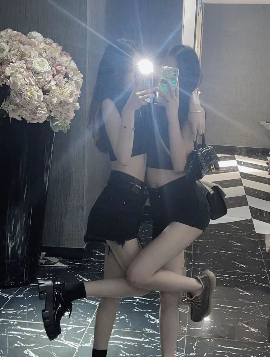 温州短开姐妹花
#温州 #双飞