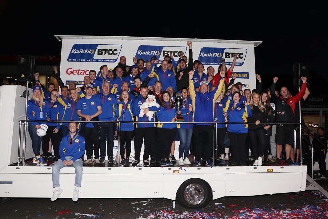 AllianceRaceUK's tweet photo. What a season it’s been for #Motorbase @naparacinguk and #ApecRacingWithBeavisMorgan 👏

Enjoy some pics from the weekend’s @BTCC finale @Brands_Hatch 👍

See more on the team Instagram page

📸 @JakobEbrey 

#ImWithMotorbase #NAPARacingUK #ApecRacingWithBeavisMorgan https://t.co/lAV4eSvwUF