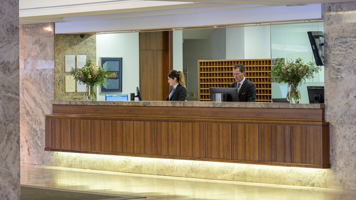 Para todos aquellos que se dedican, como nosotros, al sector servicios más apasionante: ¡feliz Día de la Hostelería! ❤️

#HotelesSantos #DíadelaHostelería #hostelería #hoteles #hotelesEspaña