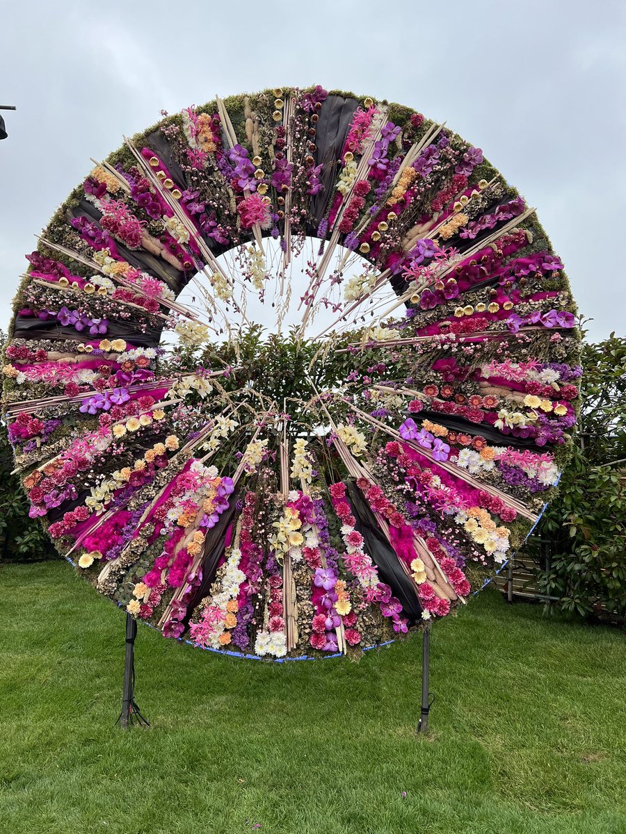 Cpme68's tweet photo. #CPMELLES dans le Haut-Rhin réseau féminin @Cpme68 à Folie’Flore, en partenariat avec @EDFofficiel et @laliguecancer 👍🙏🎀👏 https://t.co/AWUyLeVMJ2