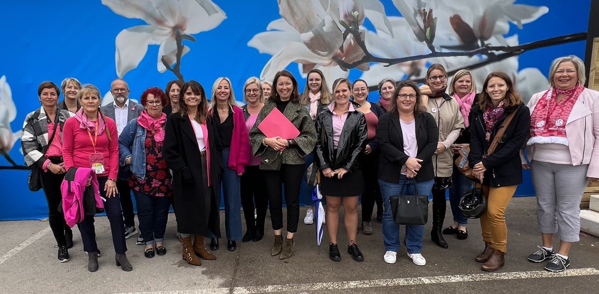 Cpme68's tweet photo. #CPMELLES dans le Haut-Rhin réseau féminin @Cpme68 à Folie’Flore, en partenariat avec @EDFofficiel et @laliguecancer 👍🙏🎀👏 https://t.co/AWUyLeVMJ2