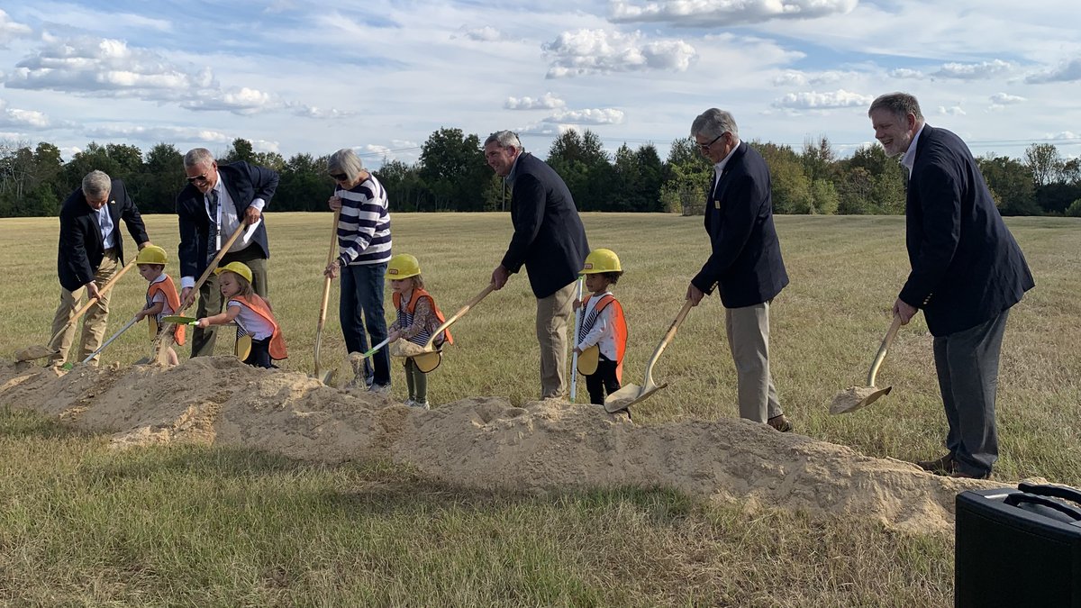ALSRA's tweet photo. Officials in Prattville broke ground on a new early learning center that will house Pre-K and Kindergarten classes! (Photo source: @PrattvilleC) #PreKProgress #PreK4AL
Read about it here: https://t.co/zvXiQ8Ic18 https://t.co/SAK8iXDF31