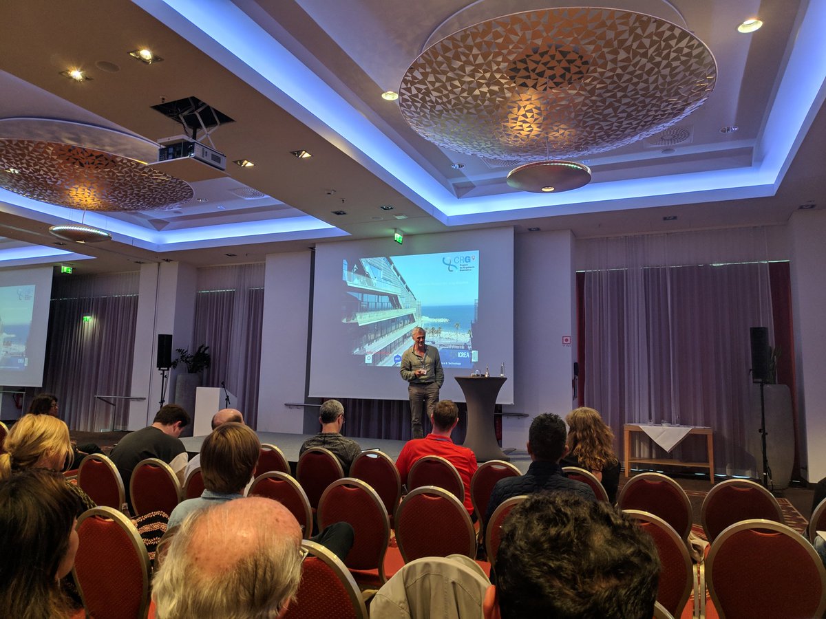 Last keynote lecture of the day at #ICSB2022 by Luis Serrano! Talking about engineering bacteria for pulmonary infectious diseases.