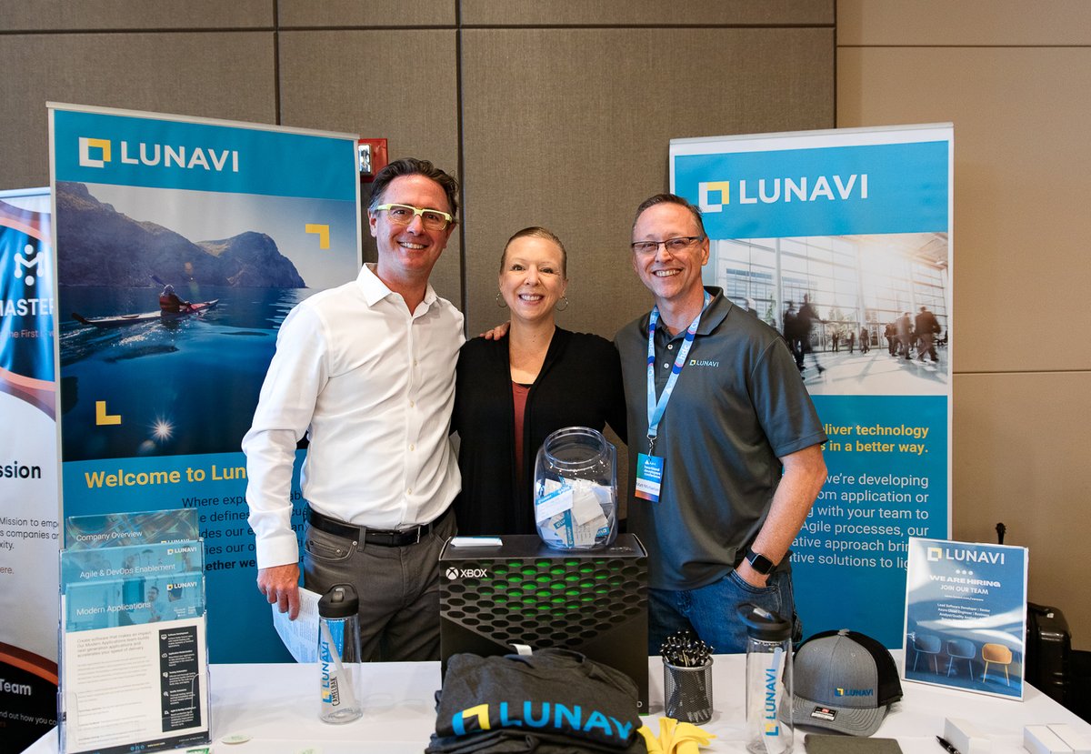 WeAreLunavi's tweet photo. It's been a full week since the @AIMInstituteOMA 2022 Heartland Developers Conference! Thank you to @Buildertrend for hosting the Mesh Party, &amp; to our Omaha team for representing Lunavi! Will we see YOU at next year's conference??

#HDC2022 #navigatingwhatsnext https://t.co/fX7dCmUhbt