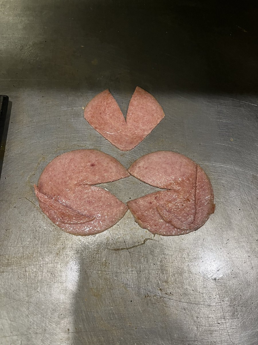 discomoon22's tweet photo. Pork Roll Pac-Man. Waka waka https://t.co/bGDvEgLZy4