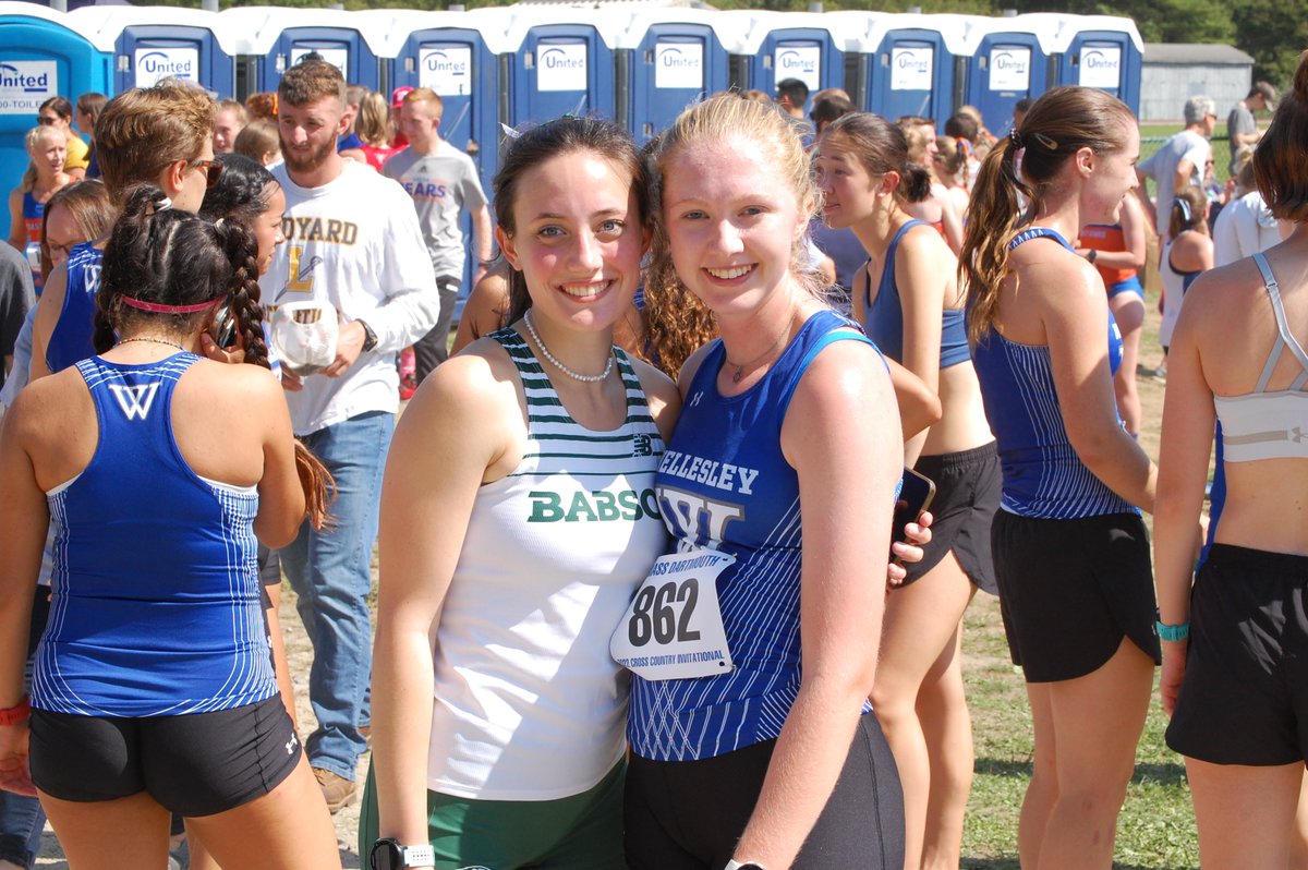ISLSPORTS's tweet photo. ThayerAthletics: Great to see two of our #TopTigers succeeding at the collegiate level! Chloe Clifford '22 (@BabsonAthletics) & Meg Dugan '22 (@WellesleyBlue) competed against each other in a cross country invitational earlier this fall. https://t.co/9pNpWOCuta