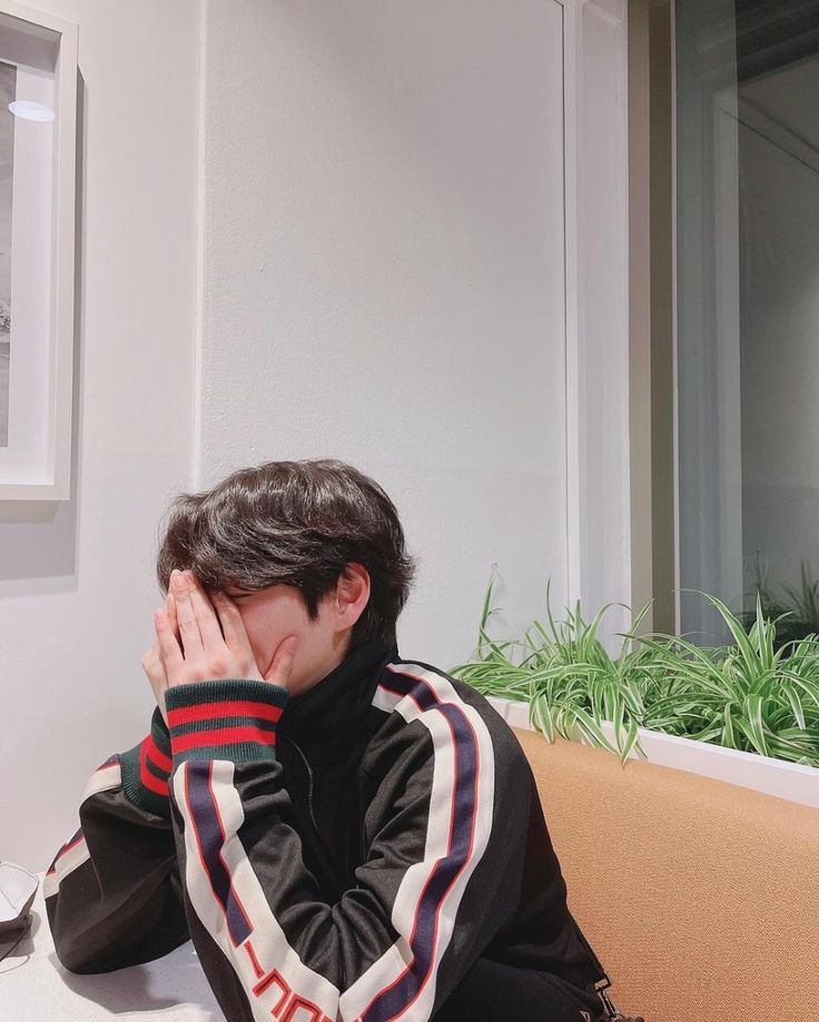 Gozleri ustune cektin ist simdi chanimi geri ver