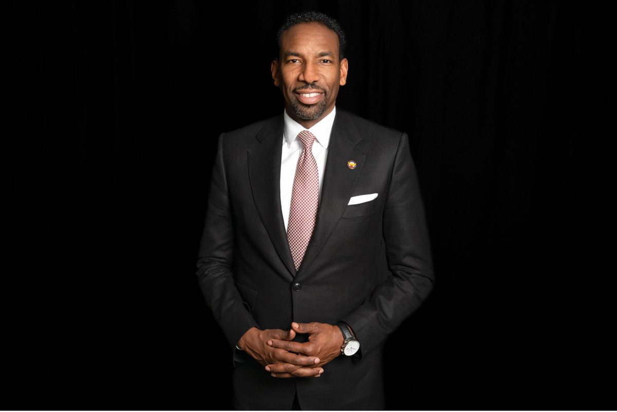 Ctr4CHR's tweet photo. With two days until the 2022 #PowerToInspire gala, we’re excited to announce our co-chairs for the event: The Honorable Mayor Andre Dickens, Cathe Reams, Director of Communications at Siemens Corporation, and Bob Jimenez, Senior VP of Corporate Affairs at Cox Enterprises. https://t.co/5oUgxpK1hc